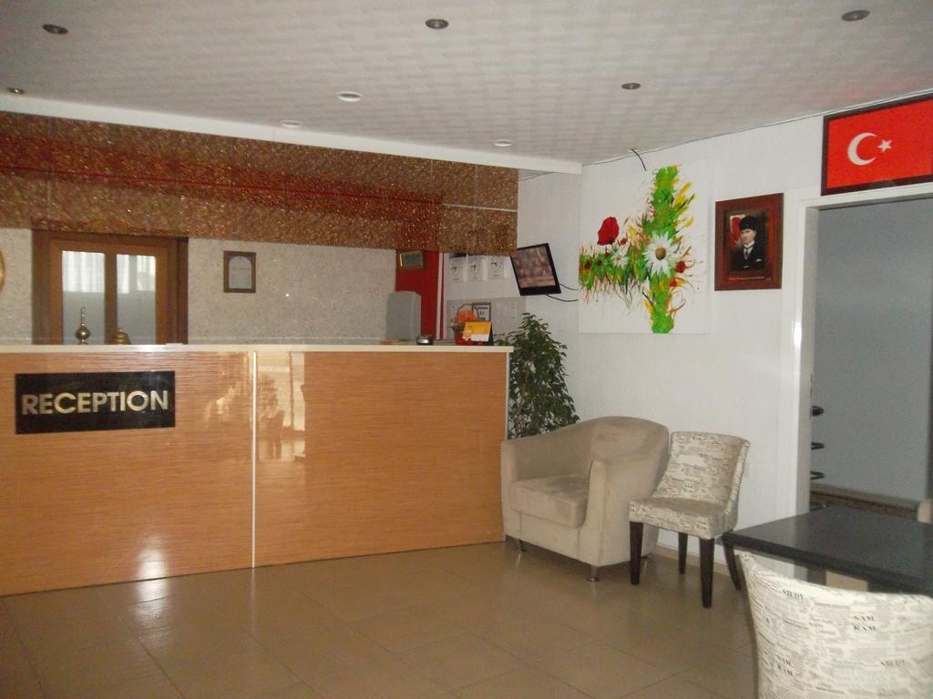 Konak Hotel Mut Exteriér fotografie