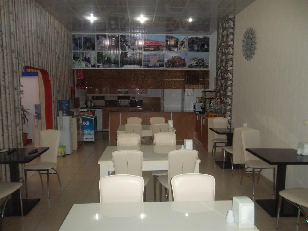 Konak Hotel Mut Exteriér fotografie